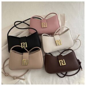 Wemzy Fashion Chain Crossbody Bag – Elegant Black Underarm & Shoulder Bag for Cosmetics and Everyday Style