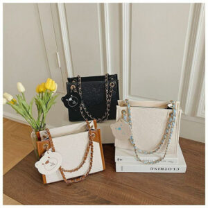 Trendy Embossed Cartoon Pattern Tote Bag for Women – Stylish Chain Shoulder Handbag with Cute Bear Charm